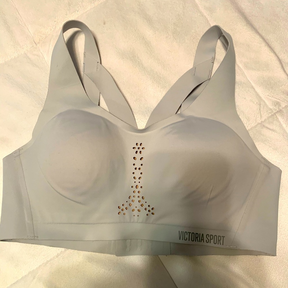 Victoria secrets sports bra 34B